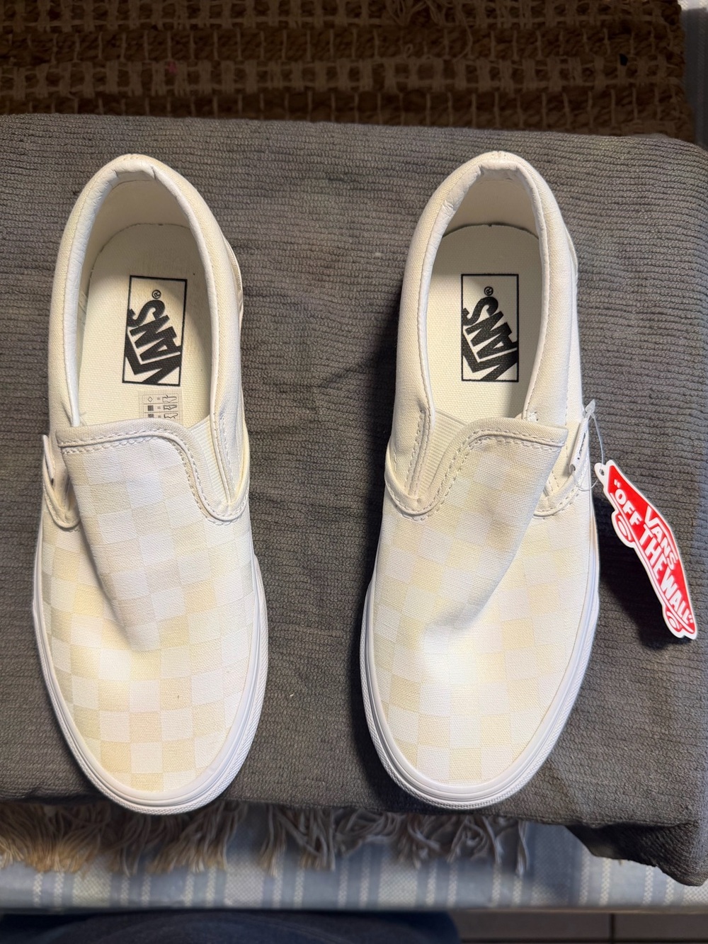 Vans Classic Slip-On Checkerboard Shoes
Men’s Size 6 / Women’s Size 7.5